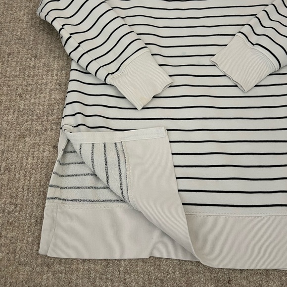 Sweater - Picture 2 of 4